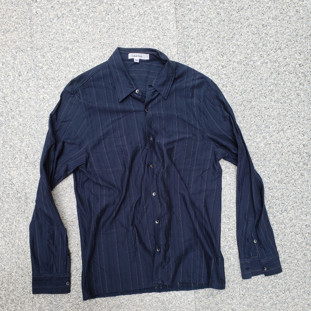 Calvin Klein Men's Navy Blue Size M button up